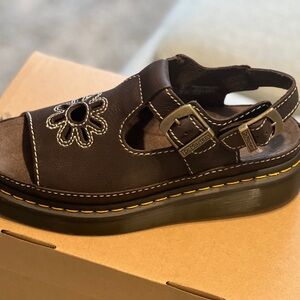 Authentic -Dr. Martens Dunnet Flower Kelp Brown Sandals. Size 10-Women’s. NWT